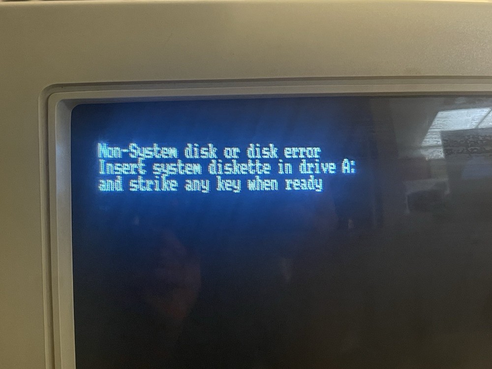 VINTAGE EPSON APEX AP1001A DESKTOP COMPUTER