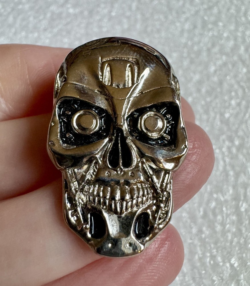 Universal Studios Terminator Endoskeleton Skull Pin