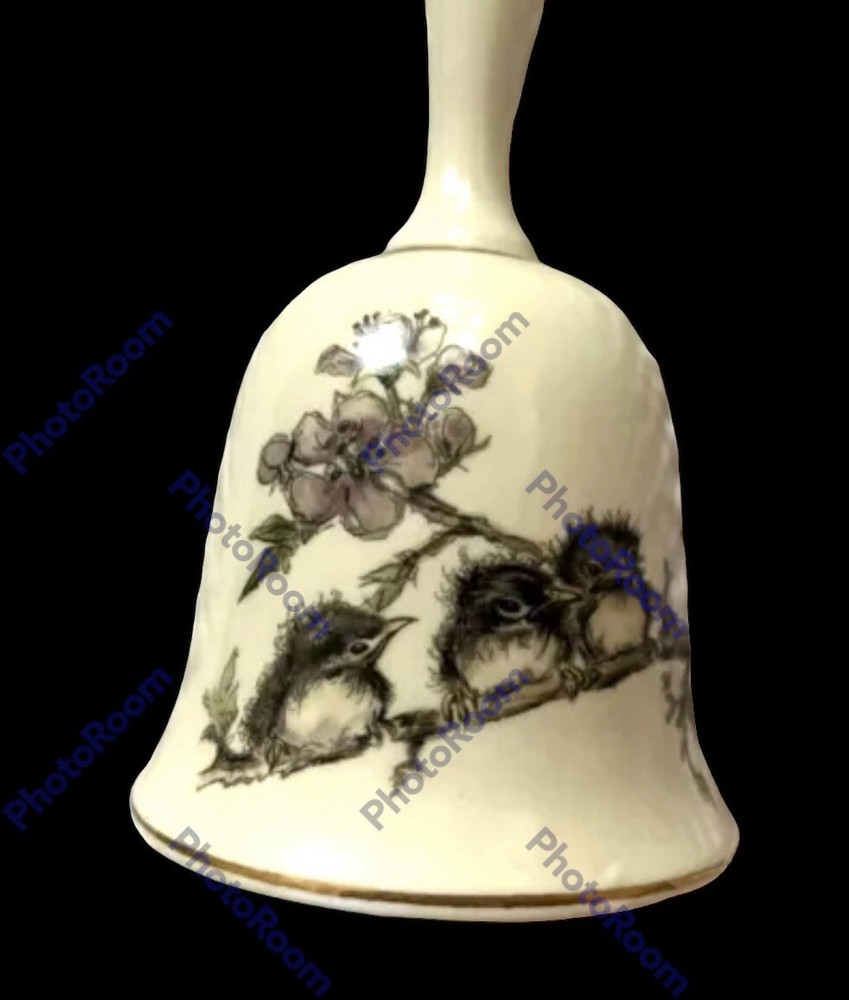 *Enesco Mary Mugg Bell Birds On a Tree Branch 6”