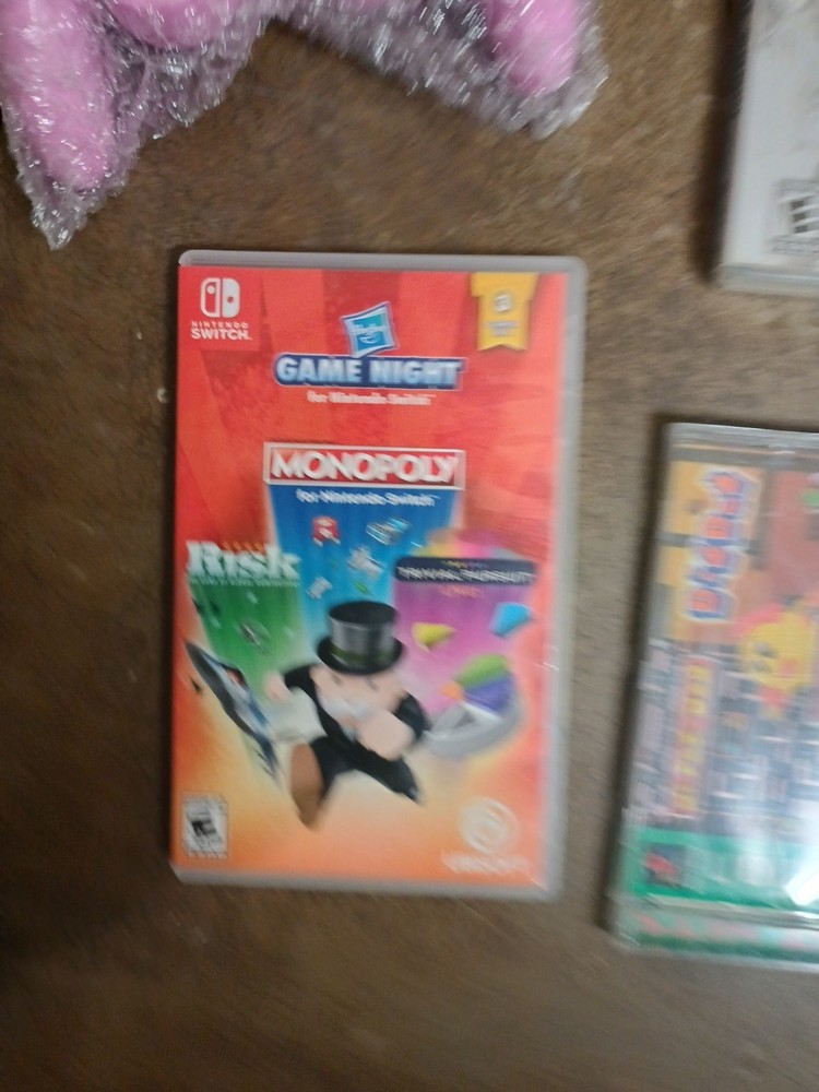 4 Piece Requested Bundle. Controller And 3 Games