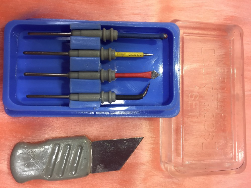Electro skin cautery machine with accessories set