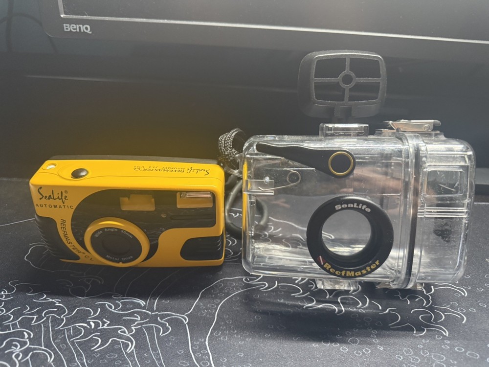 Sealife Automatic Reefmaster CL Wide Angle 35mm Dive Camera w Underwater Case