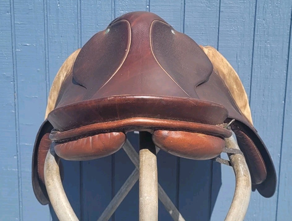 Stubben Siegfried 18" Saddle