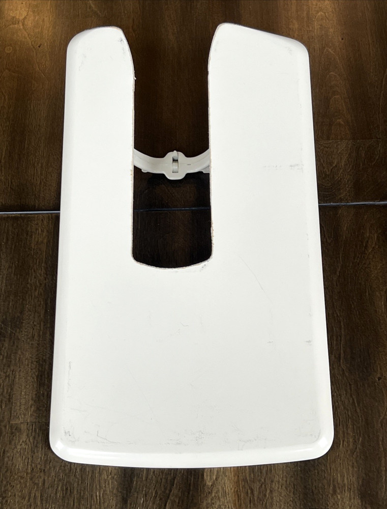 Bernina 830 Record Sewing Machine Bundle - Feet, Cases, Extension & Guide +