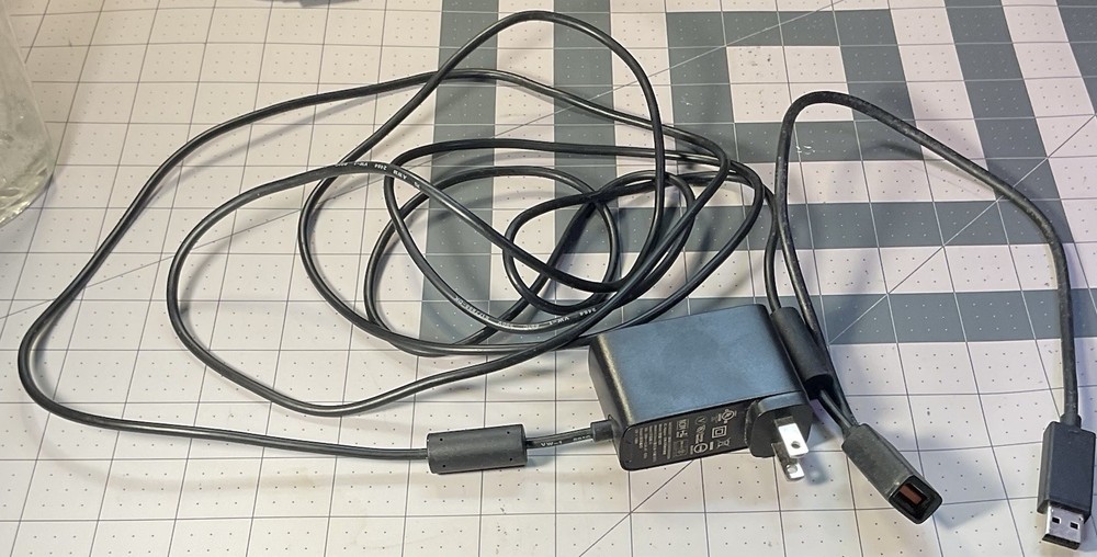 Xbox 360 Kinect Sensor *Sensor Only* Not Tested