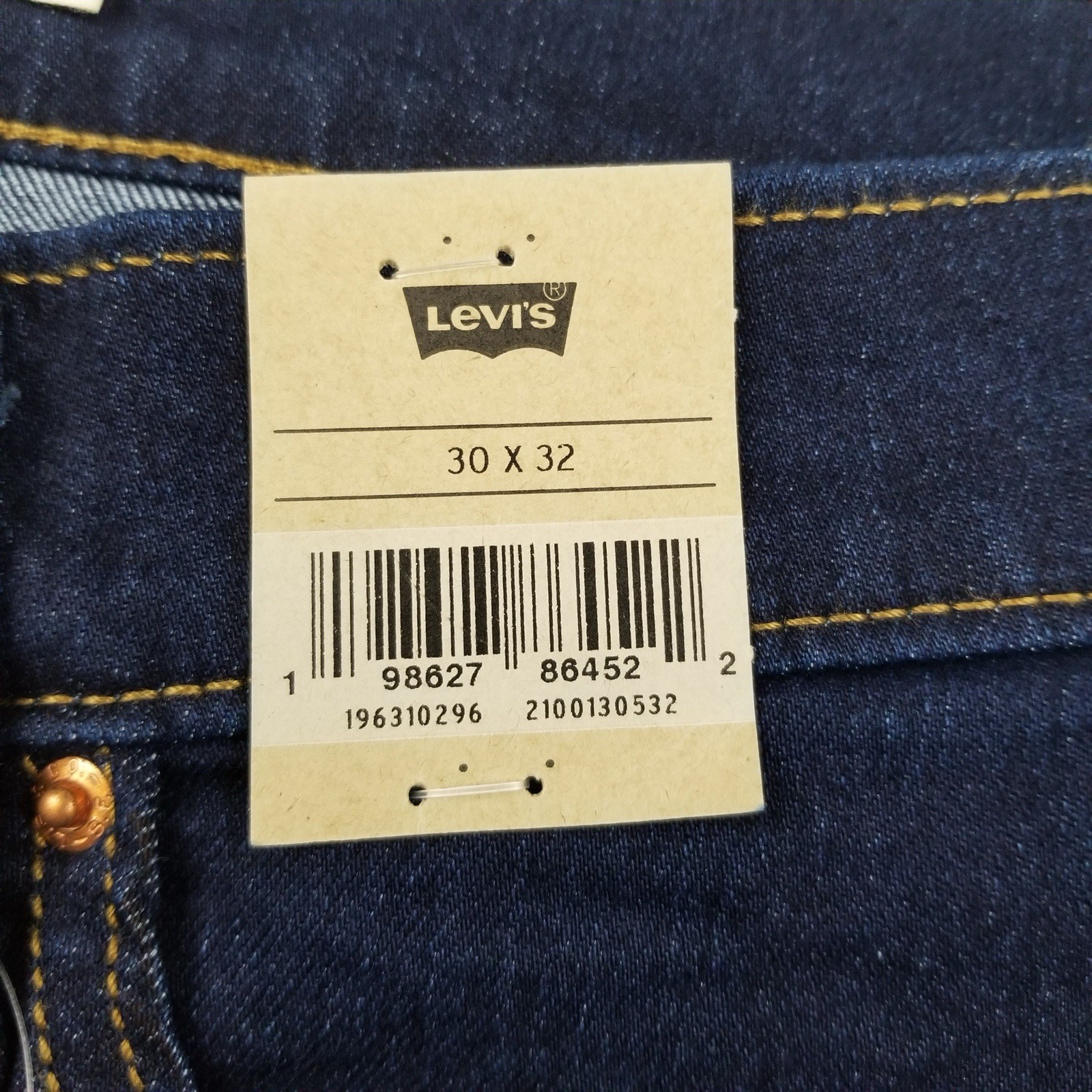 Levi's Women's Denim 314 Shaping Straight Jean Size 30 x 32 Dark Wash