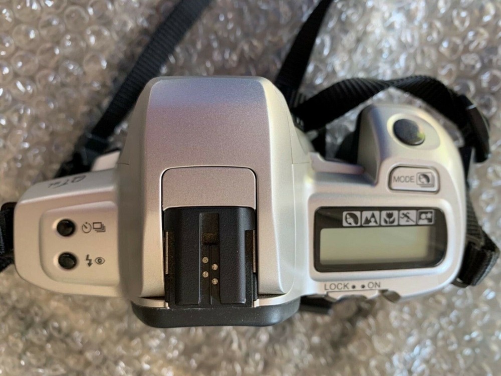 Minolta Maxxum QTsi 35mm Camera