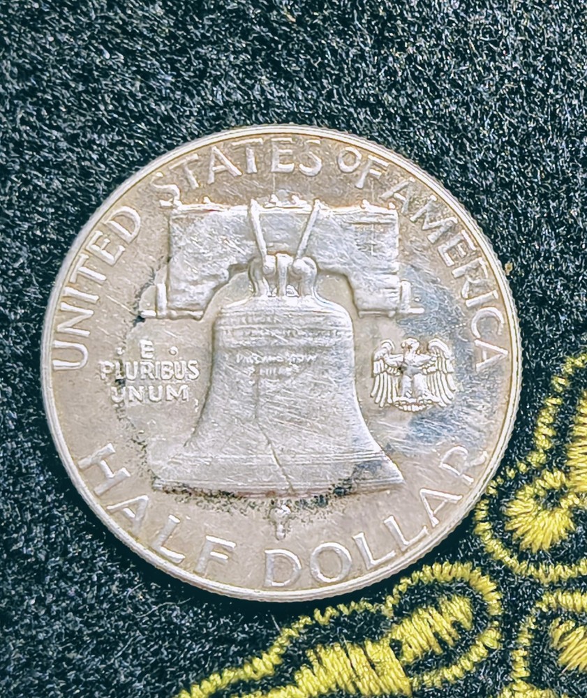 1961-P US Franklin Half BU Strong Eagle Feathers & Bell Lines 90% Silver