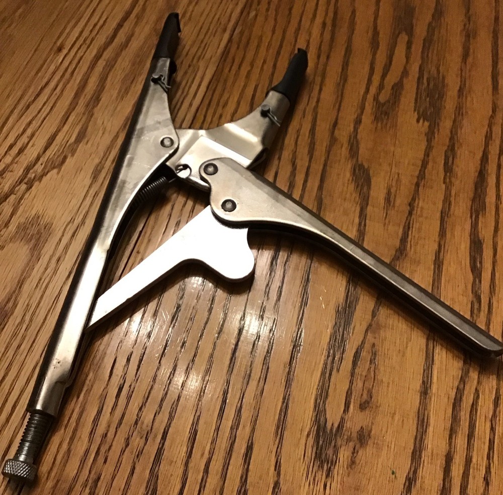 Matco dust cap pliers GCP-1