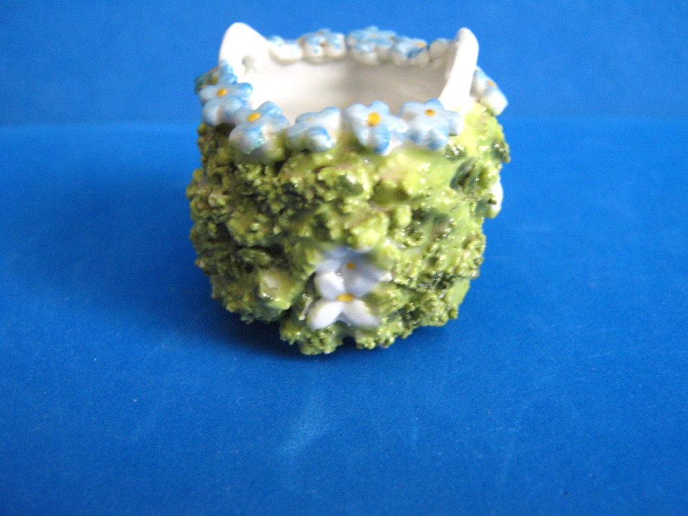 SMALL GERMAN ELFINWARE OPEN SALT CELLAR w/HANDLES