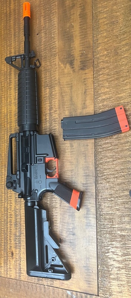 airsoft gun