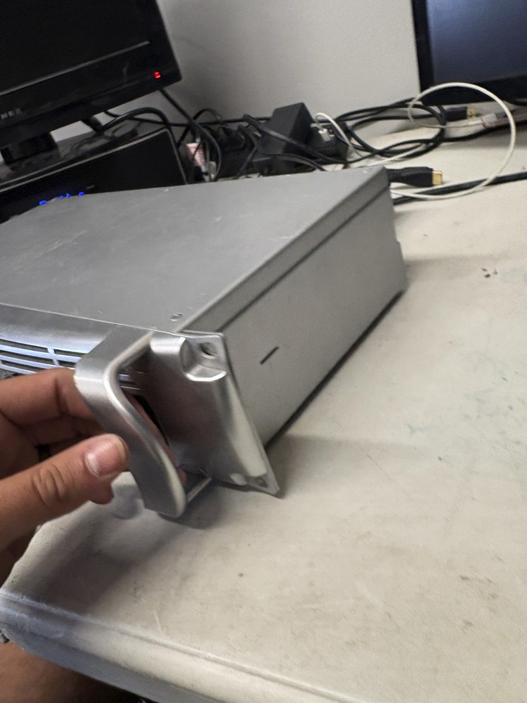 Behringer INUKE NU3000 High Density 3000 Watt Power Amplifier