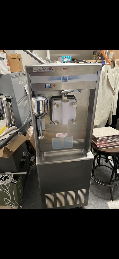 TaylorMade 441-27 Milkshake & Smoothie Machine - Silver