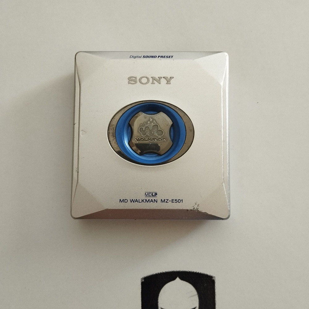 Sony MZ-E501 MD MiniDisc Walkman Only Player Silver Fully Working
