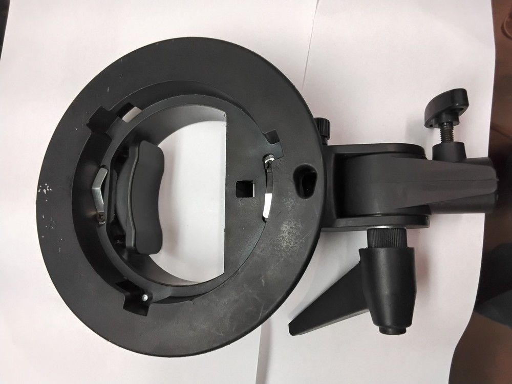 Glow Speedlite Bracket
