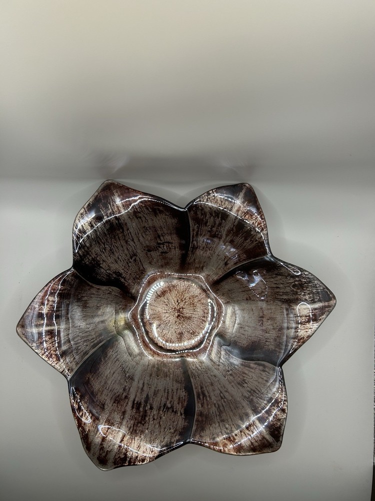 Beautiful Flower Bowl With Silver Bottom