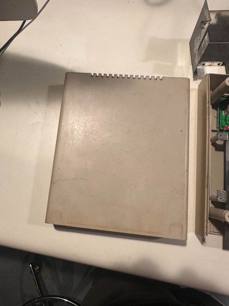 Commodore Amiga 1010 External Floppy Drive Enclosure CASING ONLY READ