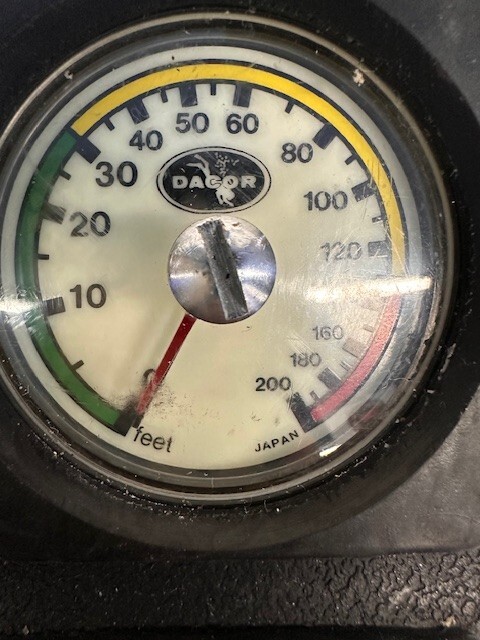 Dacor Pressure Gauge with Depth