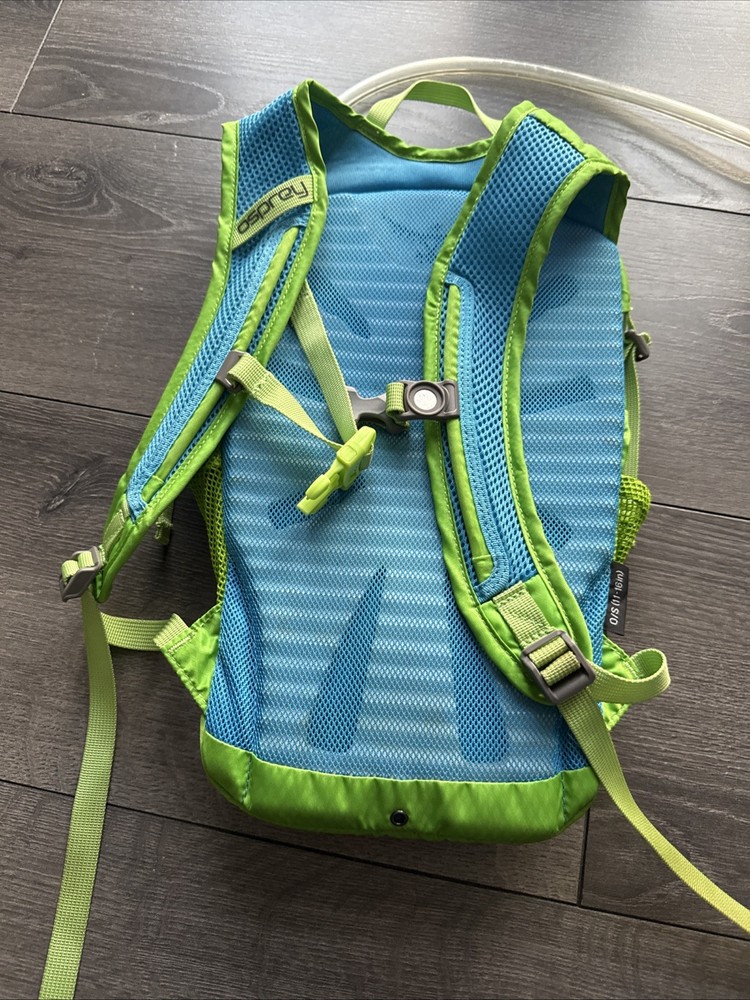 Osprey Moki Green With Water Bladder Green Hydration Backpack