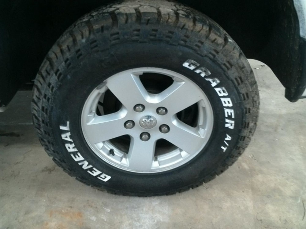RAM1500 2012 Jack 104778662