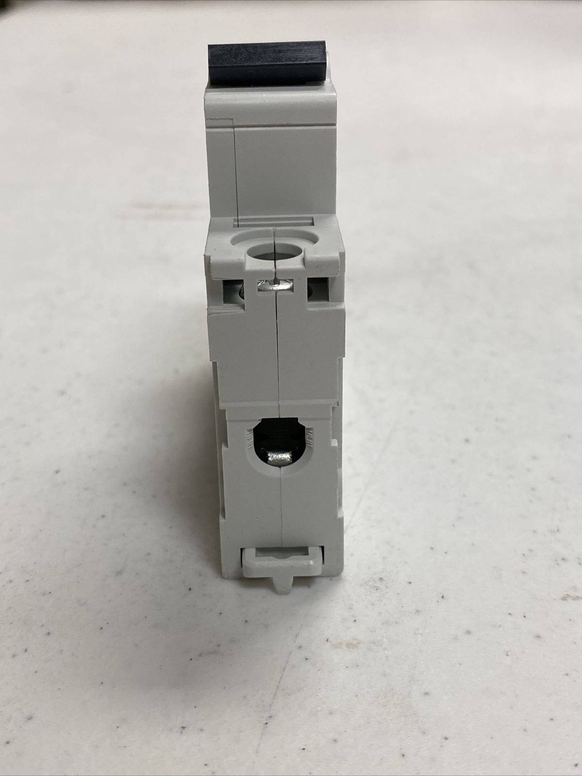 NEW, SCHNEIDER ELECTRIC 24430 C60 MINIATURE SUPPLIMENTARY PROTECTOR, MULTI 9 C60