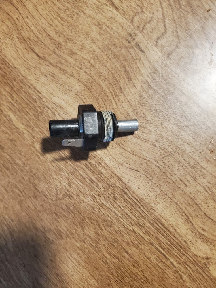 TS5003 Air Charge Temperature Sensor - NOS