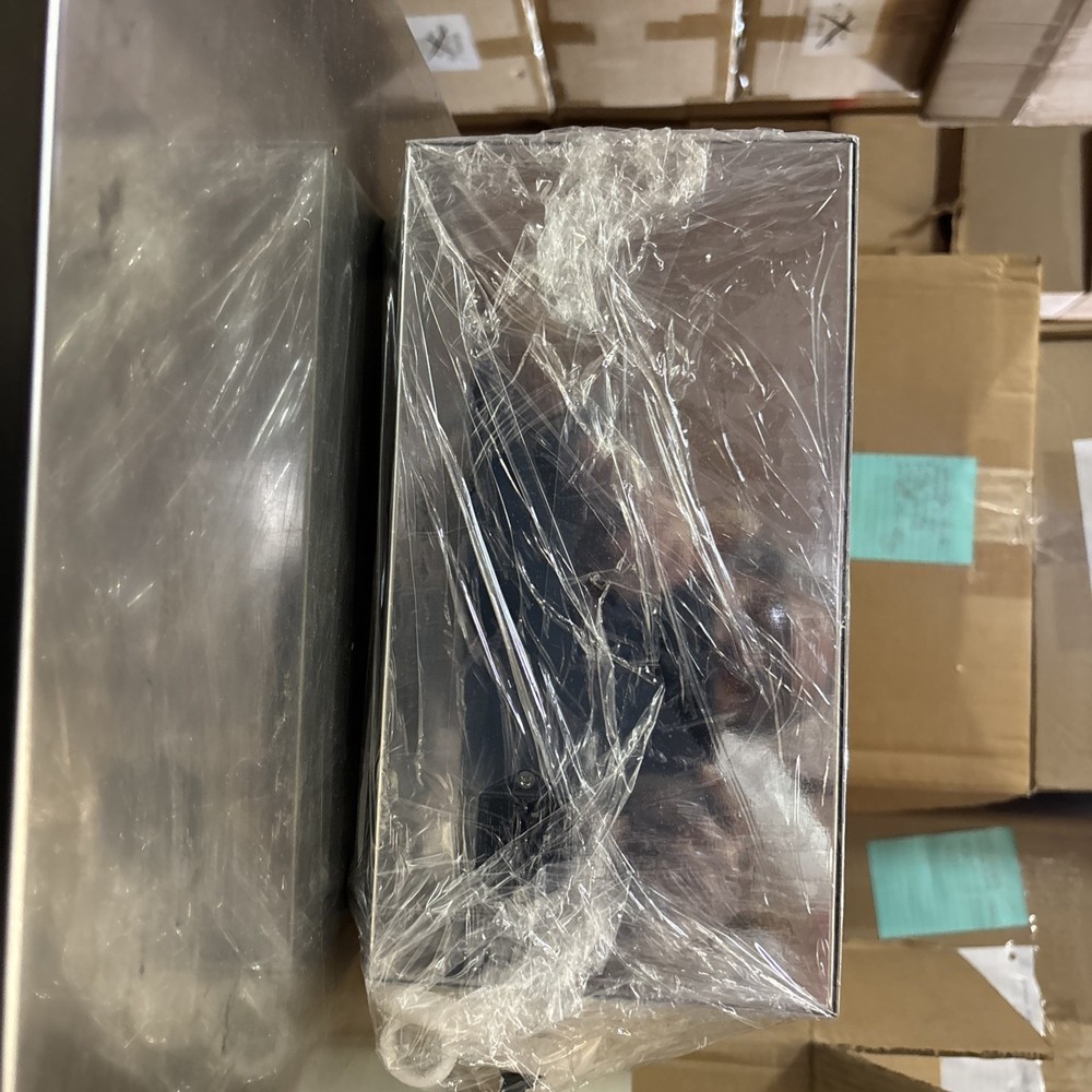 NUTRIBODY AUTOMATIC QUANTITATIVE LIGIUD MACHINE. LT130