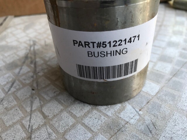51221471 BUSHING - RUSTY ON INSIDE