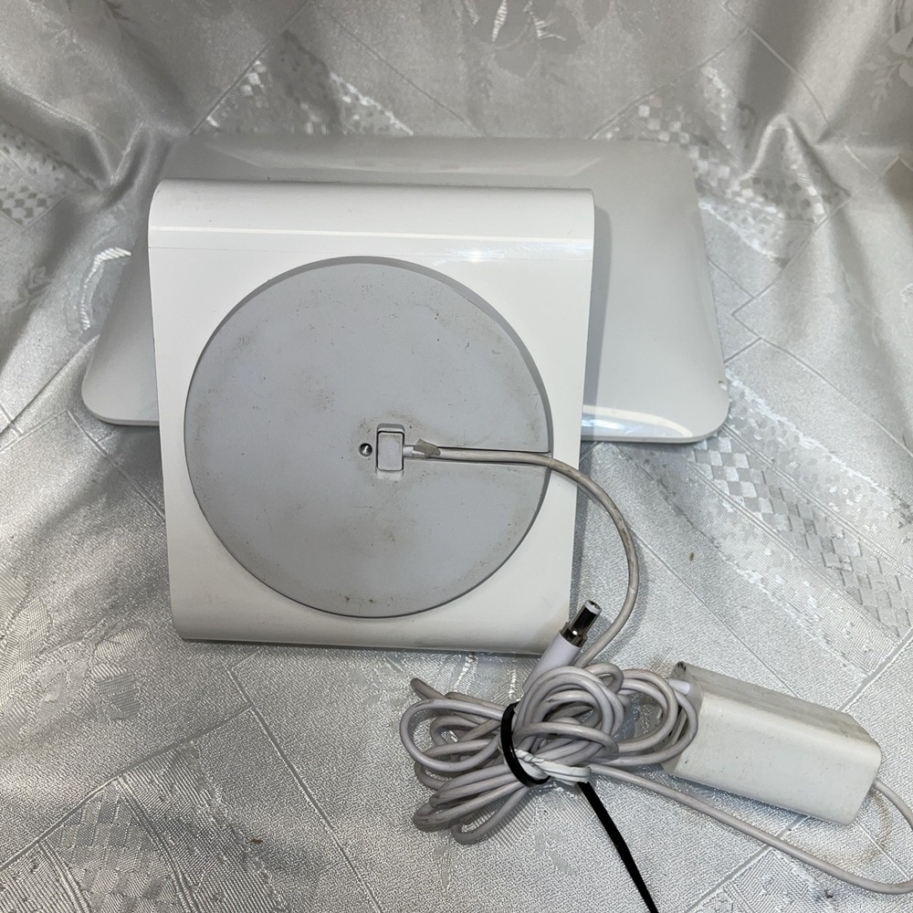 Square Stand for iPad - White Model #S025