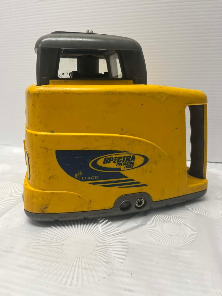 TRIMBLE SPECTRA PRECISION LL400 SELF LEVELING ROTATING LASER LEVEL (NO RECEIVER)