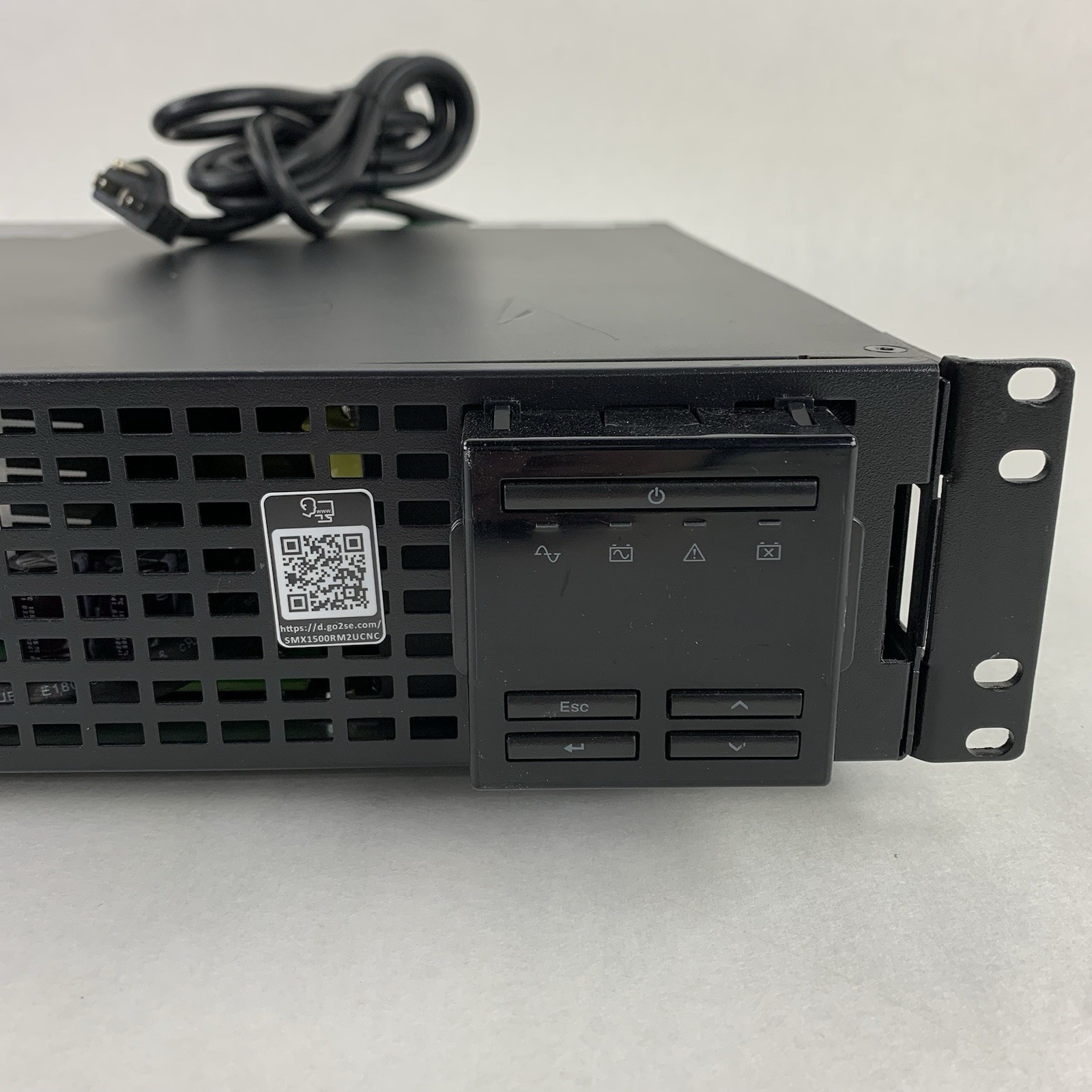 APC SMX1500RM2UCNC Battery Backup UPS Tested Bent No Net Card No Batt No Caddy