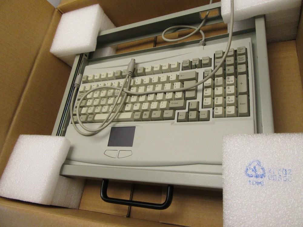 advantech 19" mount keyboard w/ touchpad tpaa329323 [4*C-38]