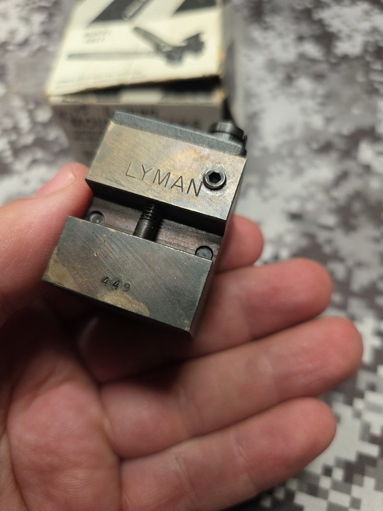 LYMAN 429244 MOULD TWO CAVITY BULLET MOLD RELOADING