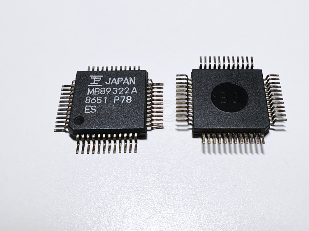 MB89322A Fujitsu CMOS Programmable CRT Controller IC QFP-48