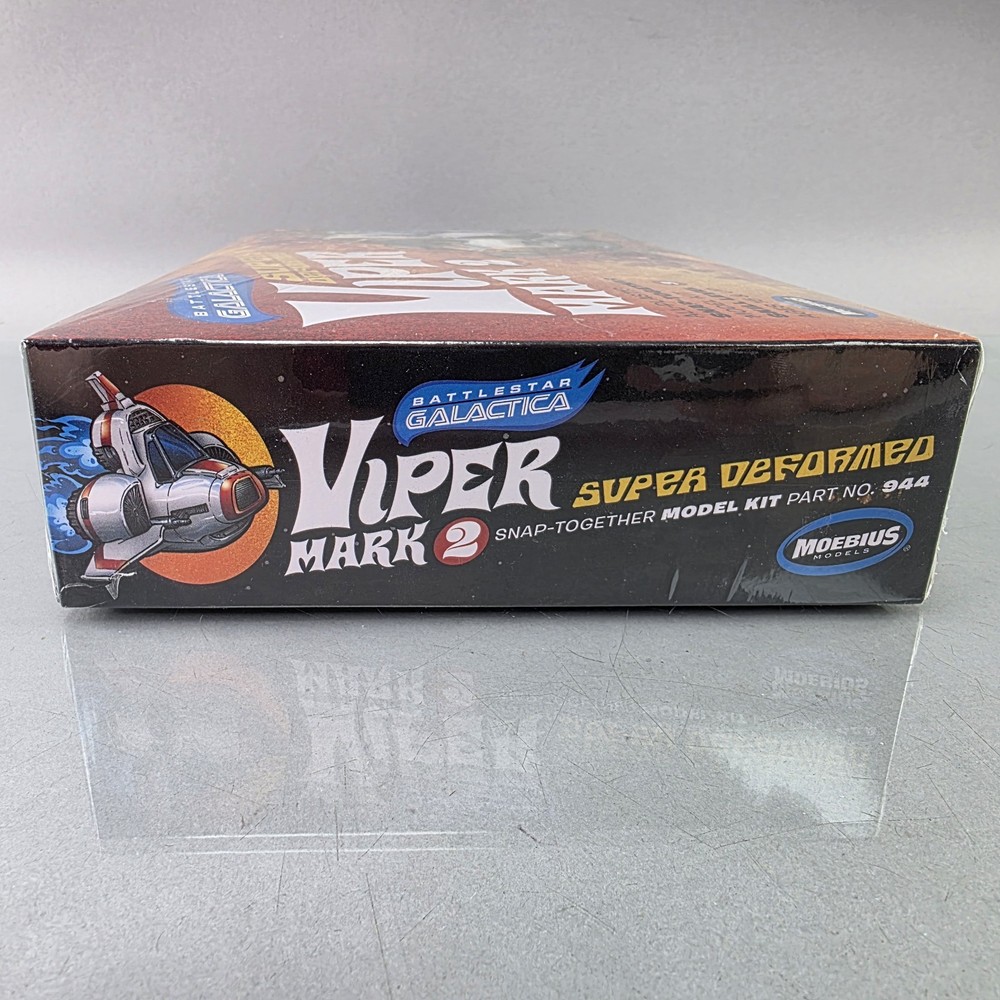 Moebius Models Viper Mark 2 Super Deformed Egg Battlestar Galactica Model Kit