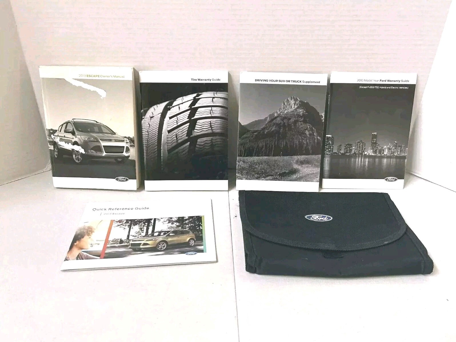 2013 FORD ESCAPE Factory Owners Manual Set & Case OEM Free Shipping