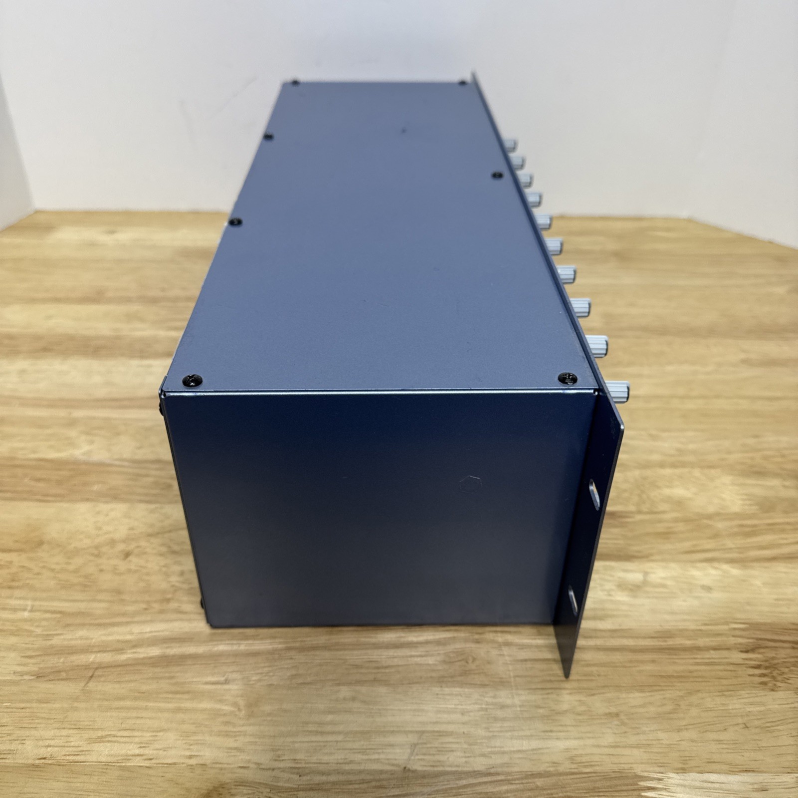 Alesis MultiMix 12R 12-Channel Rack Mount Analog Mixer w/ 8 XLR Mic Inputs