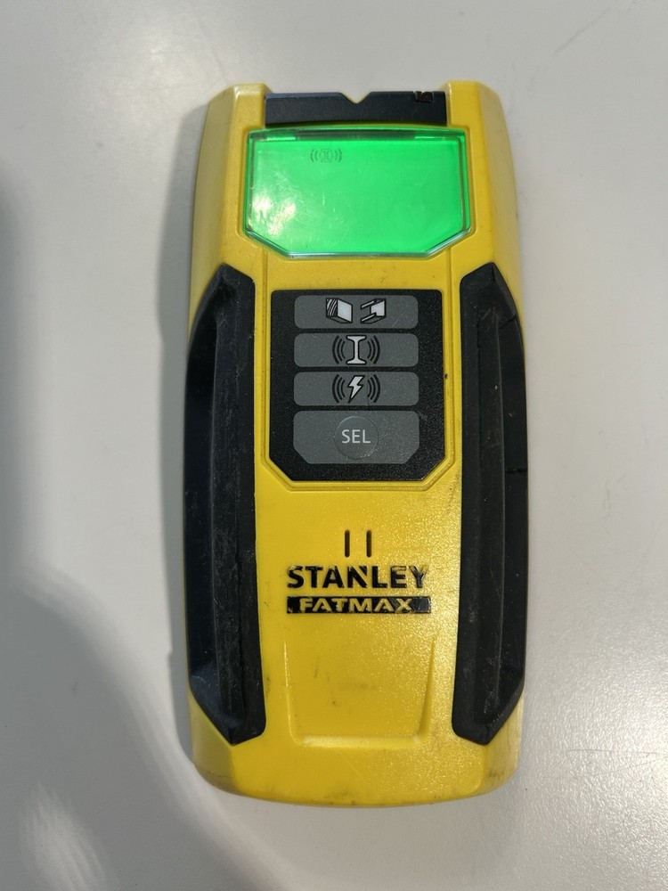 Stanley FMHT77407 Fatmax Used Stud Finder