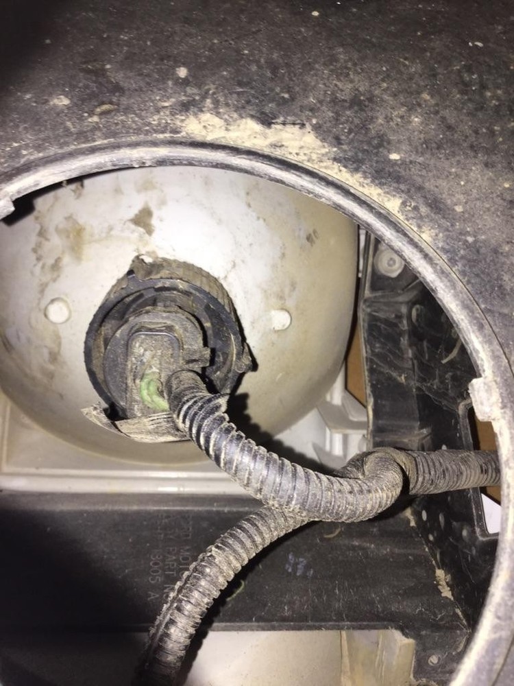 For 2005 STERLING A9500 HEADLIGHT Right , IL