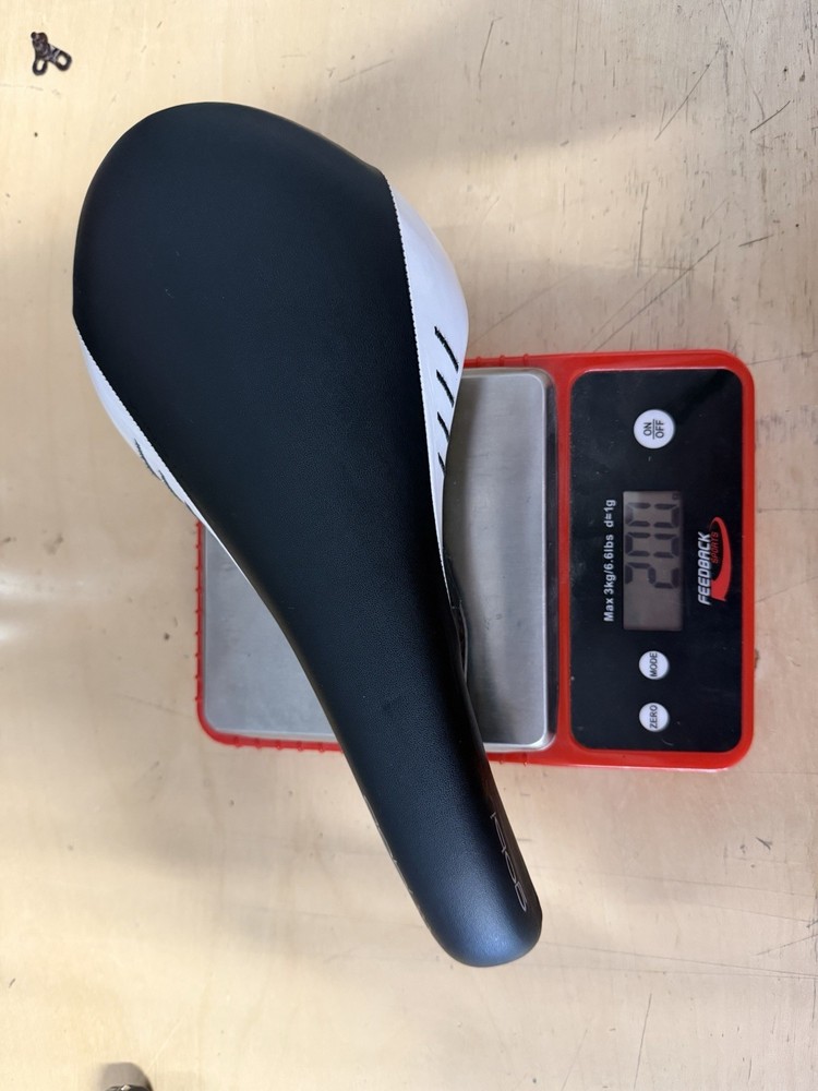 Fizik Gobi 00 Carbon rail