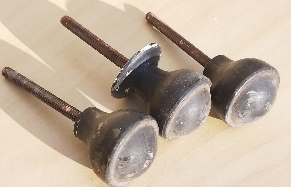 Vintage Old Antique Bakelite Olde Screw Thread Handles Set 3 Knobs
