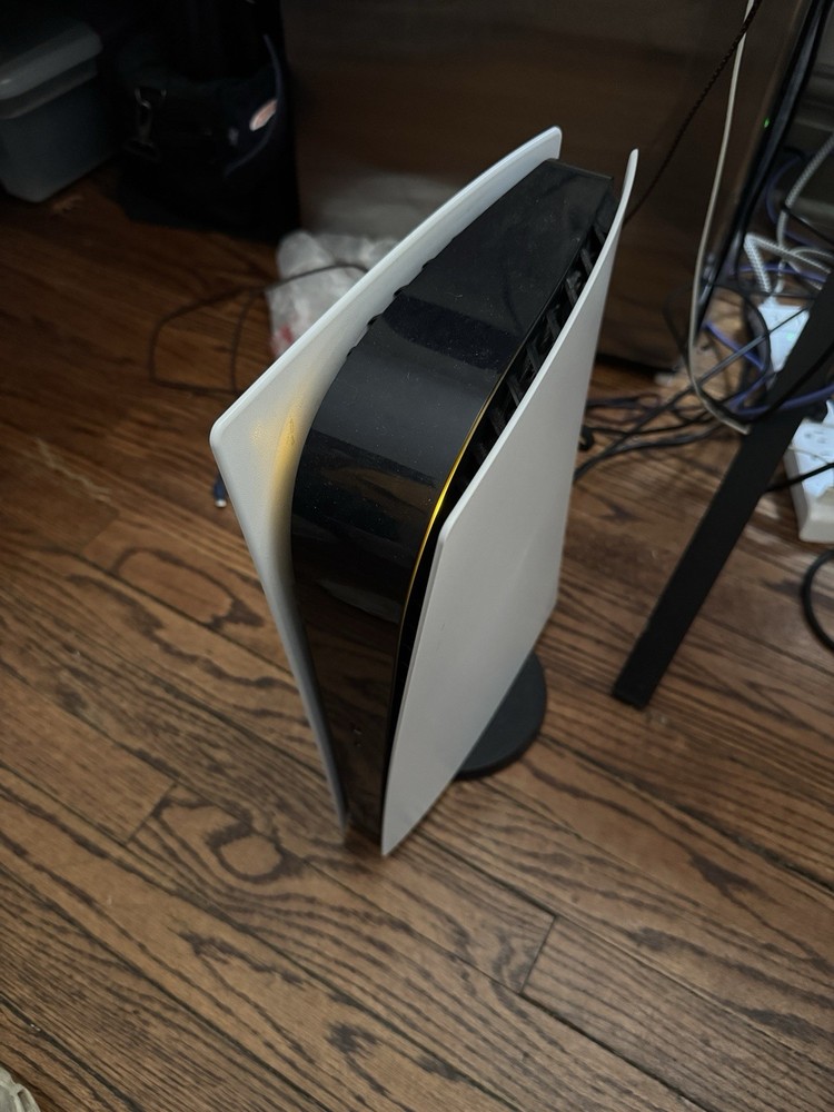 PlayStation 5 Console & Razer Wolverine V2 Pro Controller Bundle