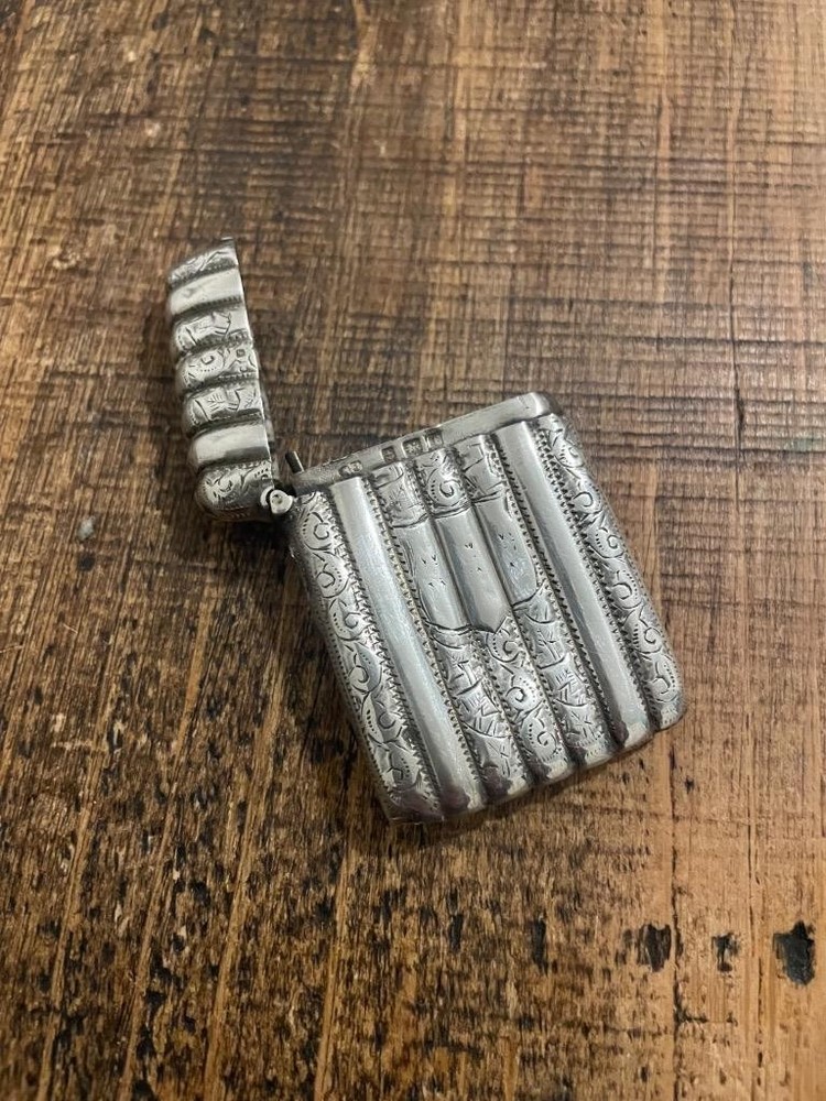 HALLMARKED SILVER VESTA CASE Birmingham 1905