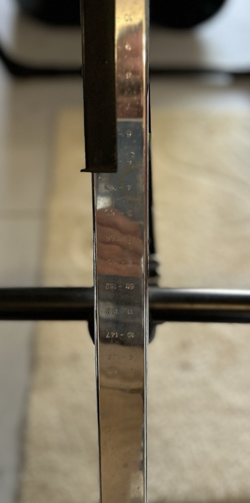 Hang UPS Model EP 850 Inversion Table