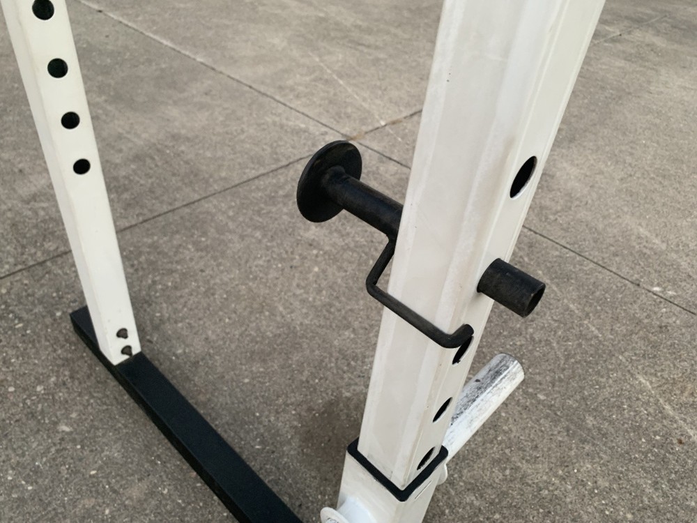 Squat Rack Power Bench Press Triceps Push Down Machine Muscle Chin Pull Up