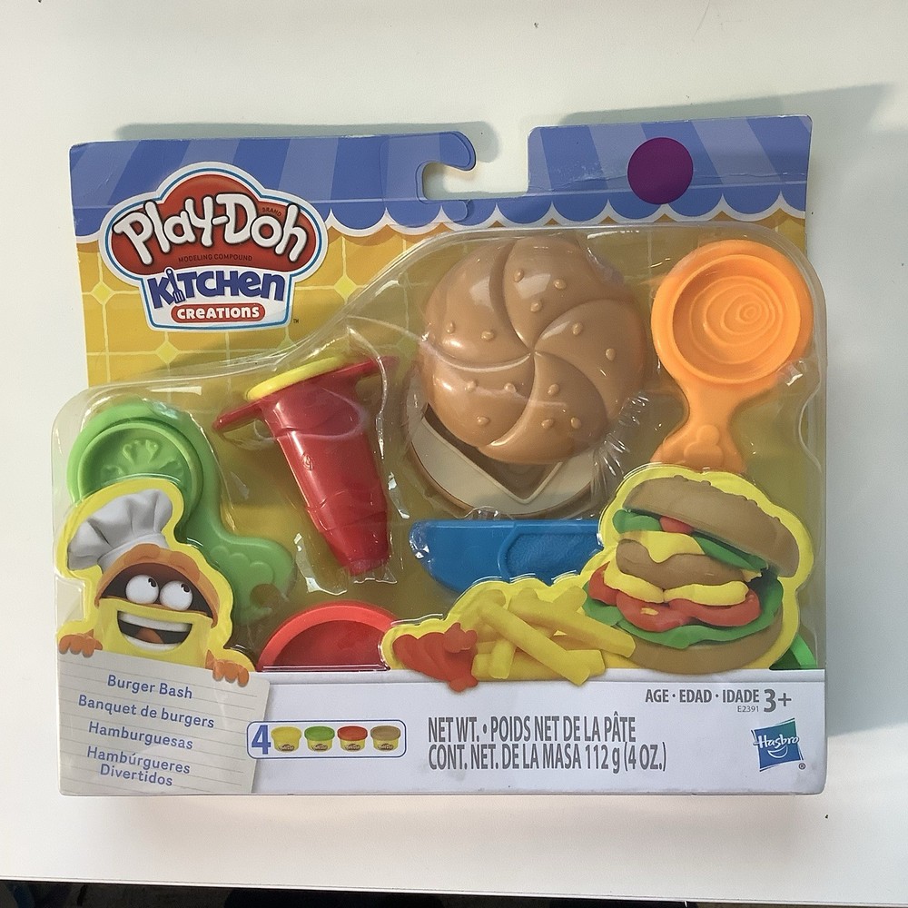 Play-Doh Kitchen Creations Burger Bash Set New In Box