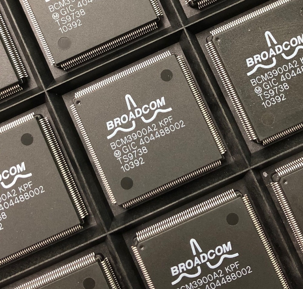 BROADCOM BCM3900A2KPF Integrated Circuit ***NEW*** Qty.1