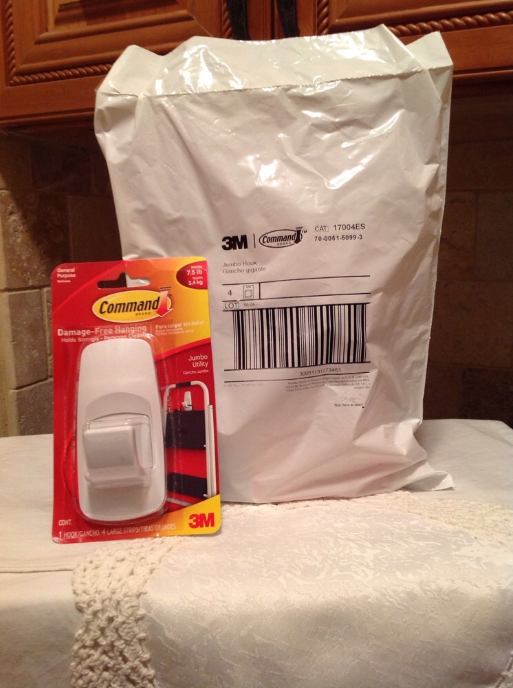 Command Jumbo Plastic Hook with Adhesive Strips, 4-Hooks