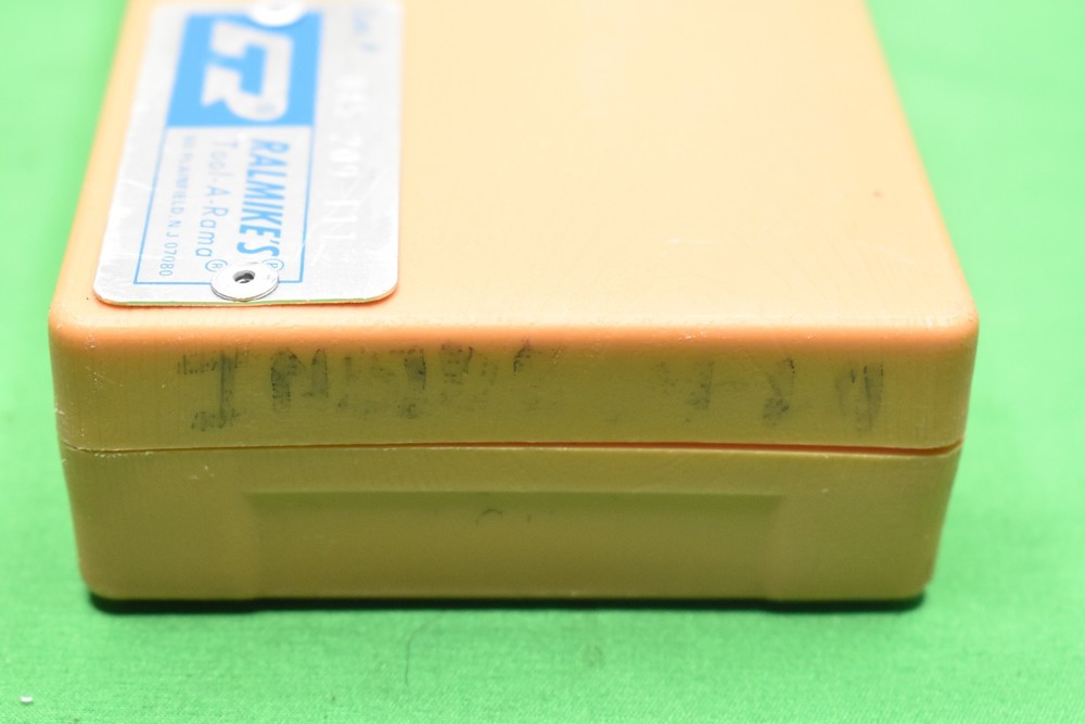 Mitutoyo 209-111 Inside Dial Caliper .4”-1.4” w/Case