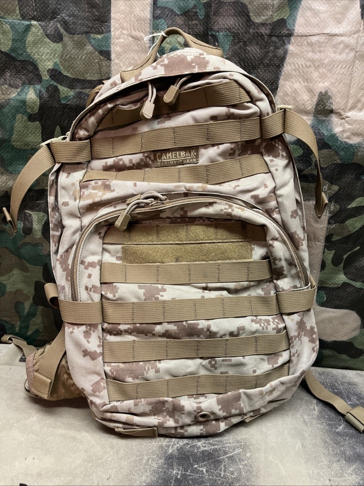 Camelbak Hawg USMC Desert Digital MARPAT Aor1 Backpack Xtra Crispy